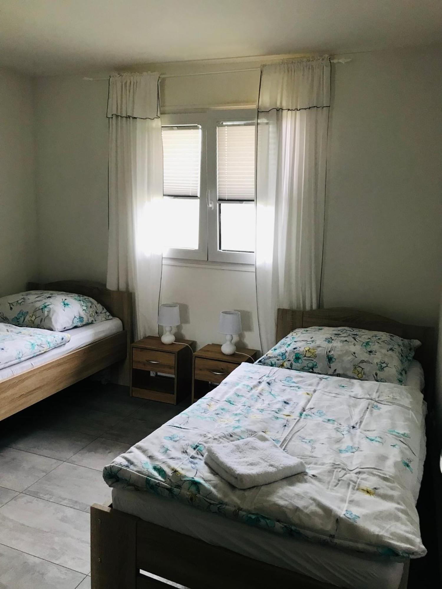 Penzion - Vila Veri 1 ออสตราวา ภายนอก รูปภาพ